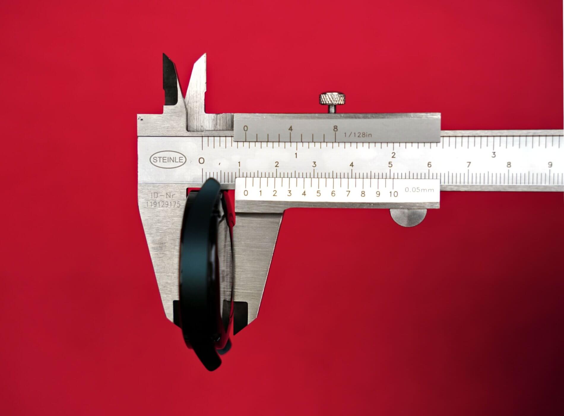 Samsung Galaxy Watch4 44mm – How thin is this Samsung smartwatch? (thickness measurement)